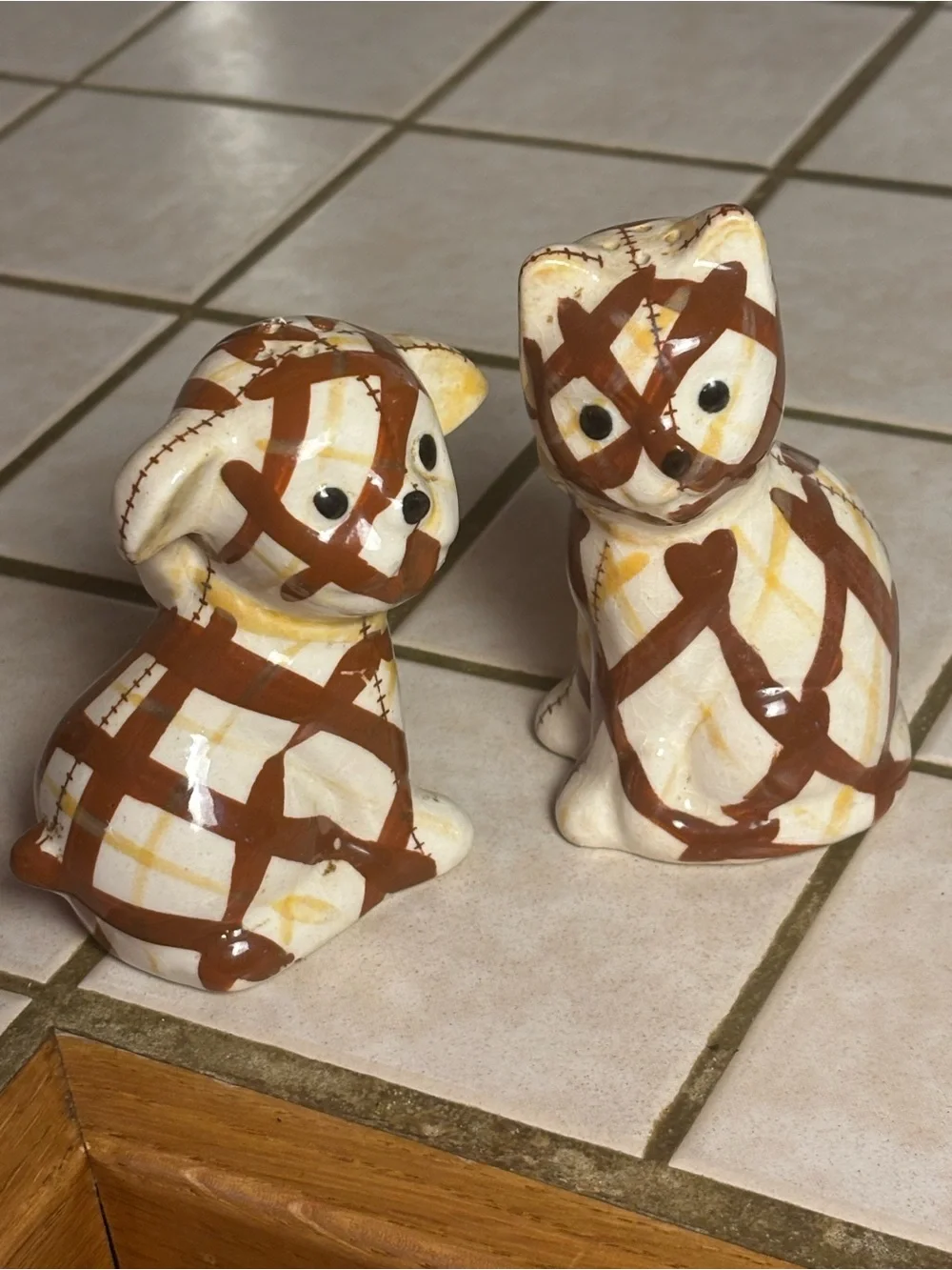 1940s Braylon Laguna pottery patchwork stripes calico salt and pepper shaker set